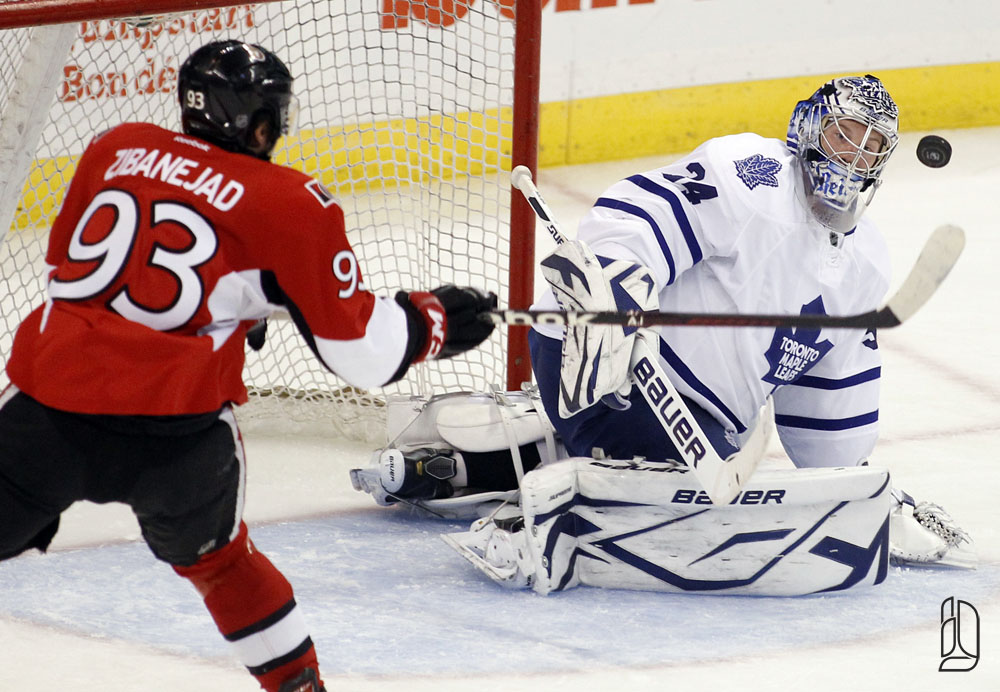 Ottawa Senators' Zibanejad scores against Toronto Maple Leafs' Reimer